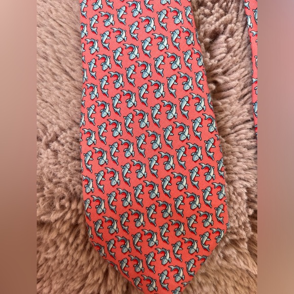 Vineyard Vines BOYS tie - Picture 3 of 4